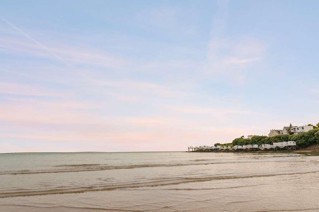 Hotel The Originals Miramar, Royan Pontaillac Bagian luar foto