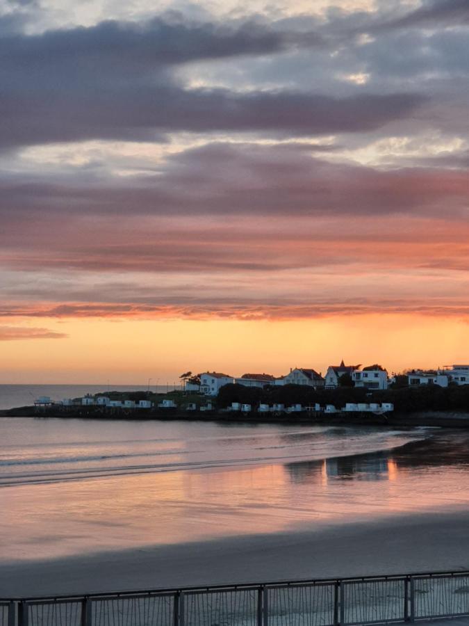 Hotel The Originals Miramar, Royan Pontaillac Bagian luar foto