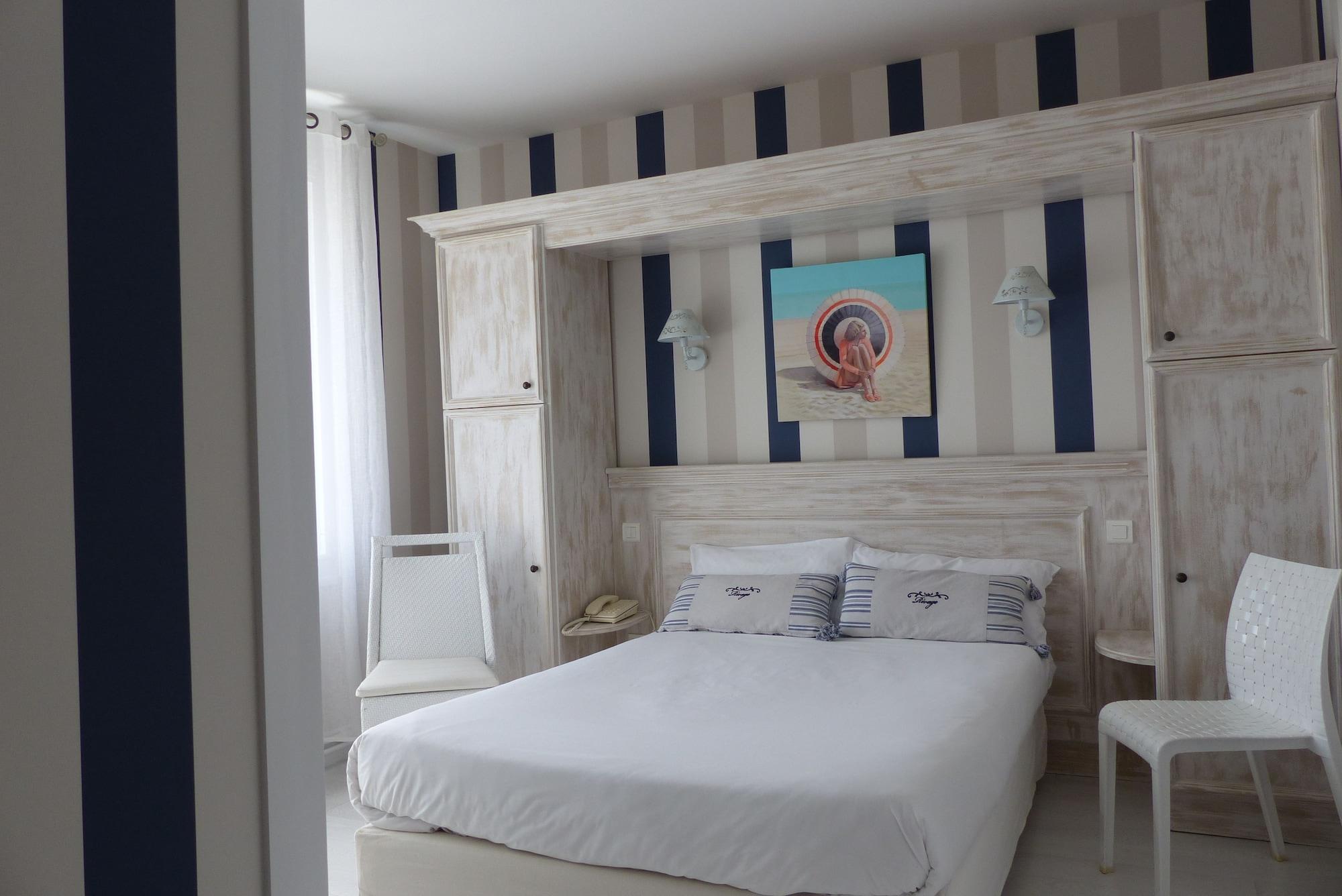Hotel The Originals Miramar, Royan Pontaillac Bagian luar foto
