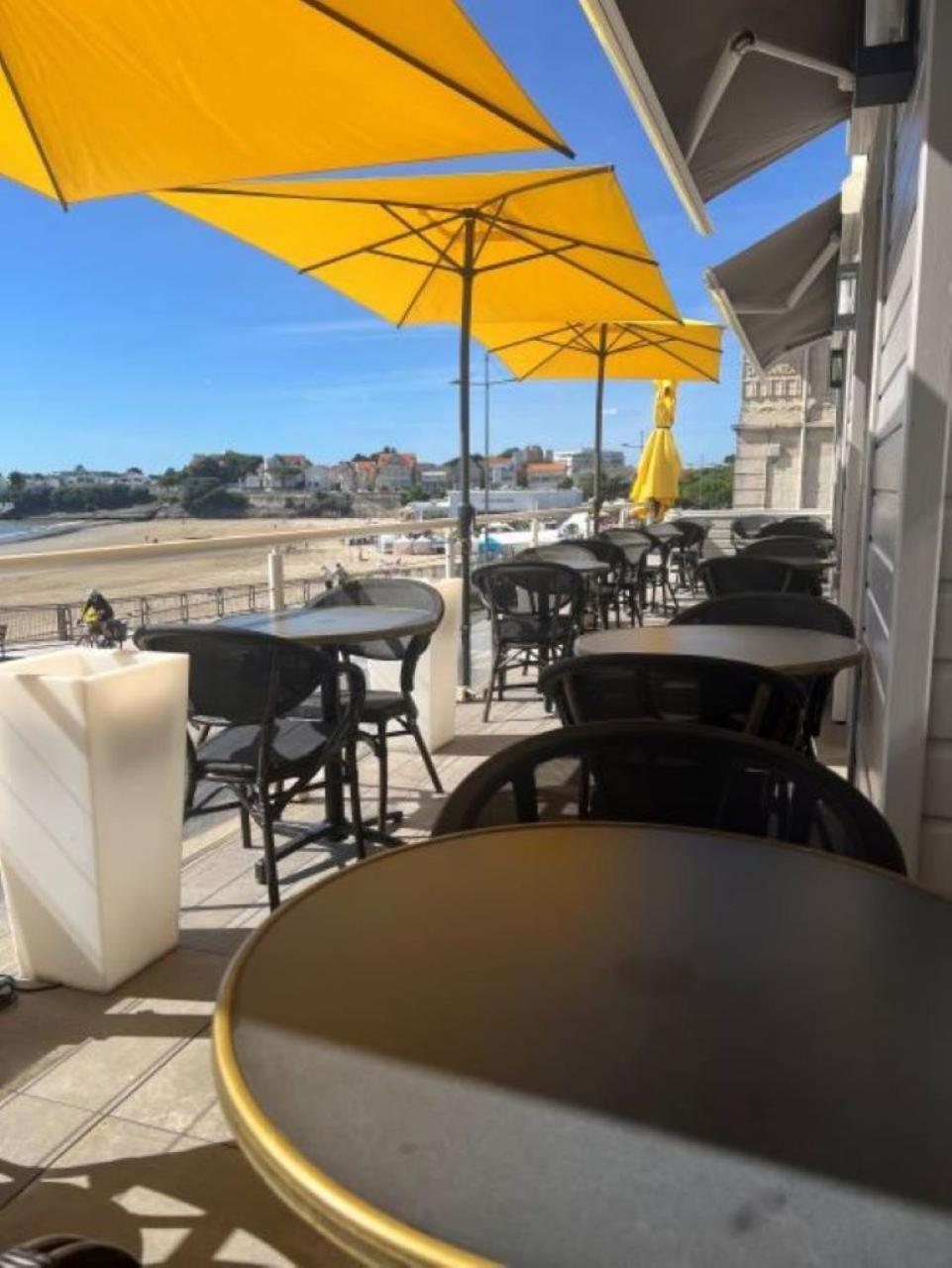 Hotel The Originals Miramar, Royan Pontaillac Bagian luar foto