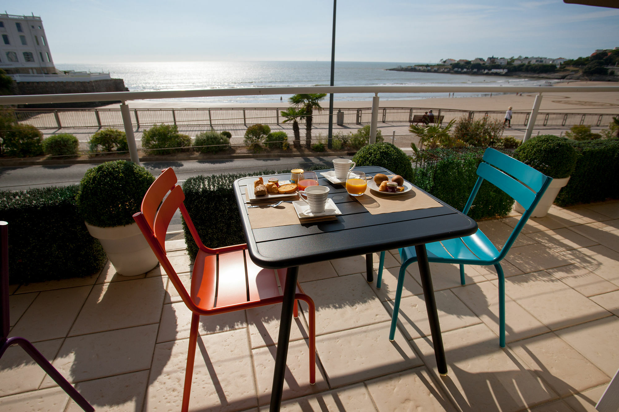 Hotel The Originals Miramar, Royan Pontaillac Bagian luar foto