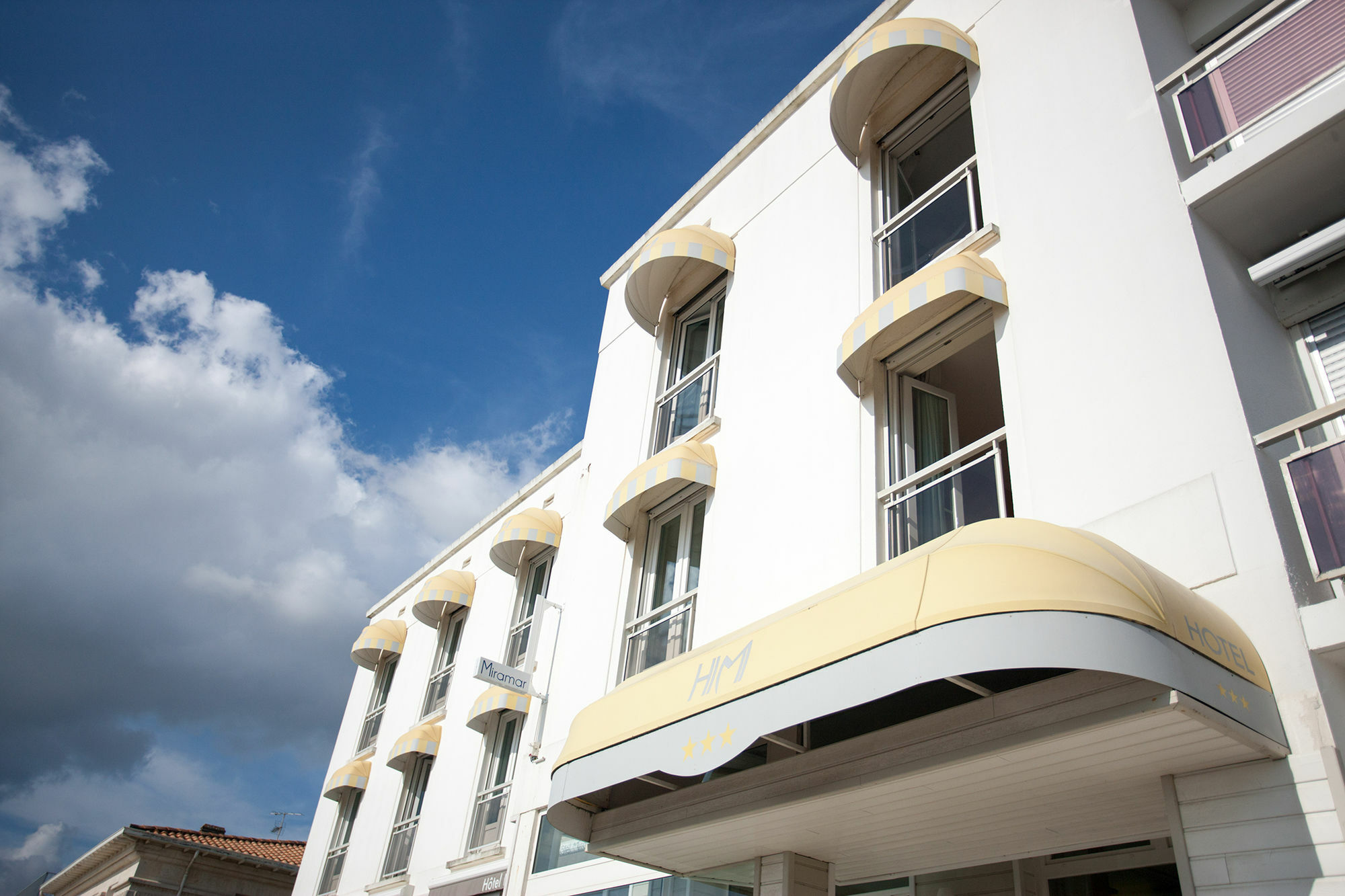 Hotel The Originals Miramar, Royan Pontaillac Bagian luar foto